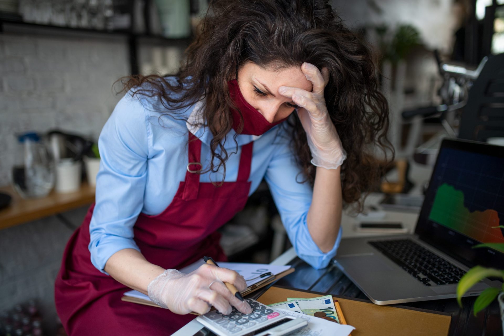 How to Handle Difficult Customers Professionally